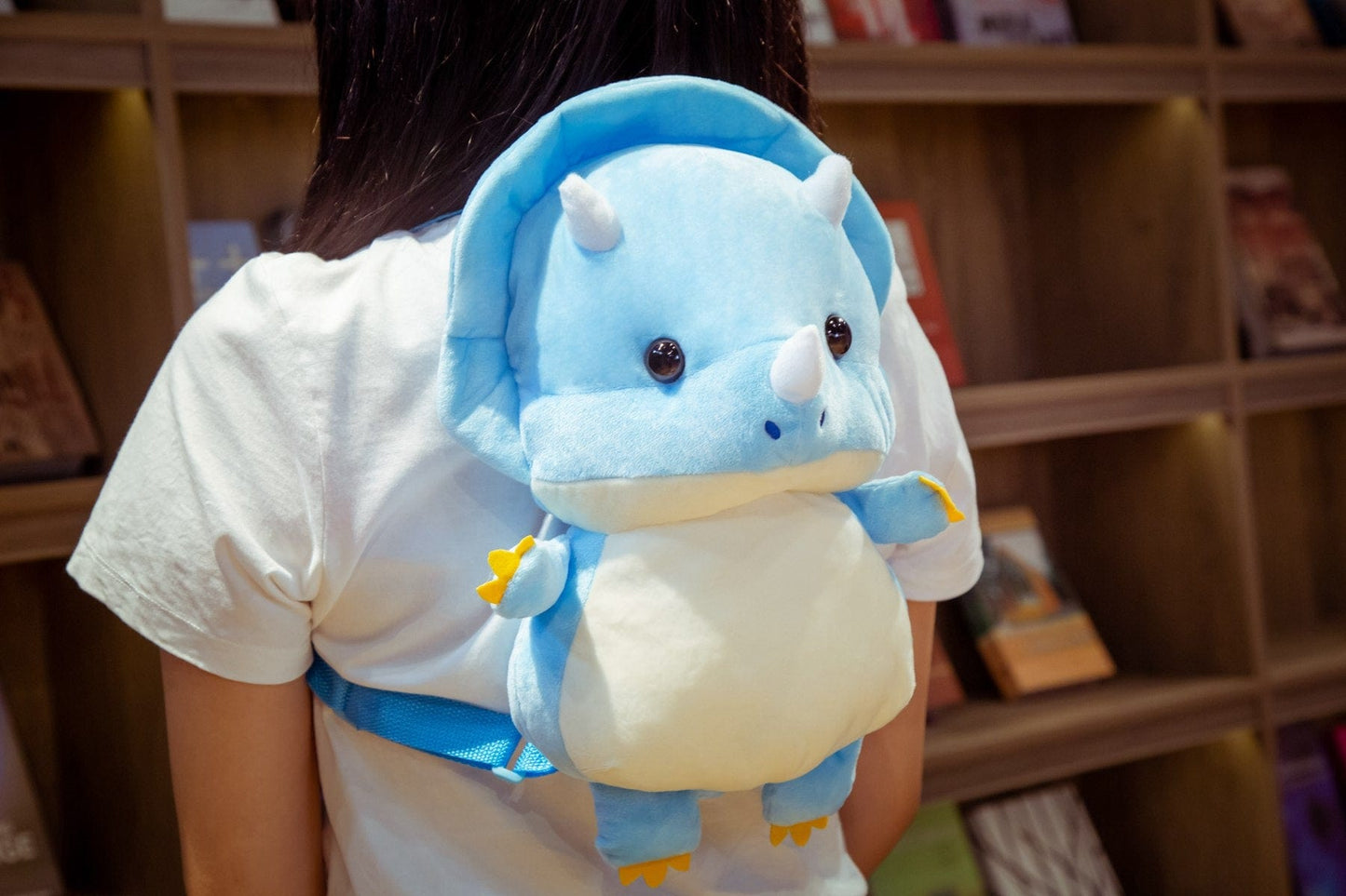 Le bébé dinosaure - Sac à dos peluche dinosaure
