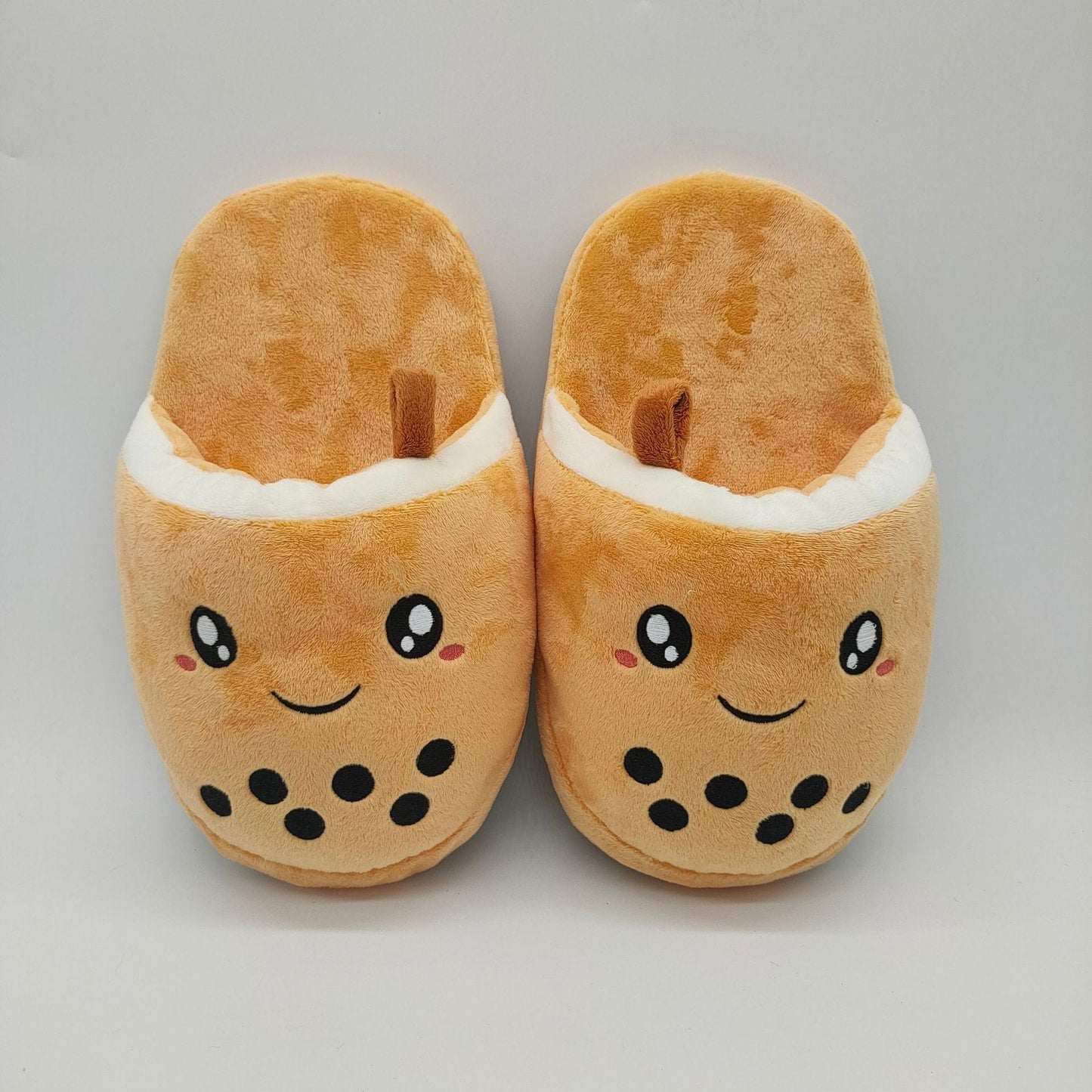 Les Bébés Mignons : Chaussons en Peluche