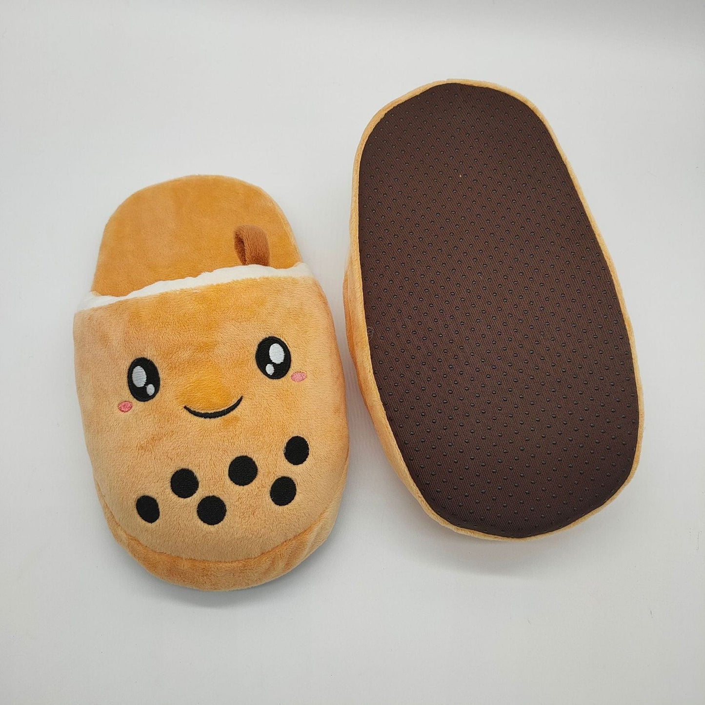 Les Bébés Mignons : Chaussons en Peluche