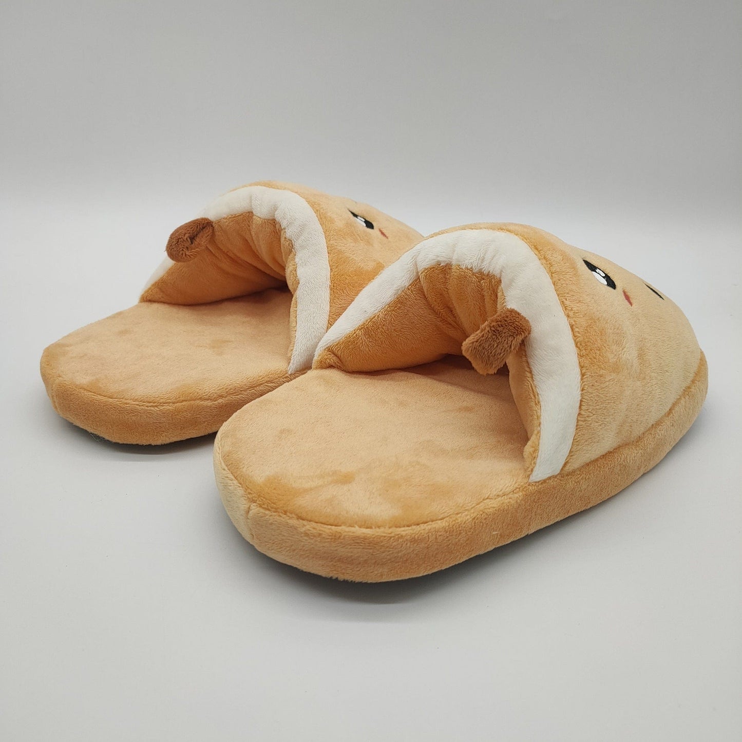 Les Bébés Mignons : Chaussons en Peluche