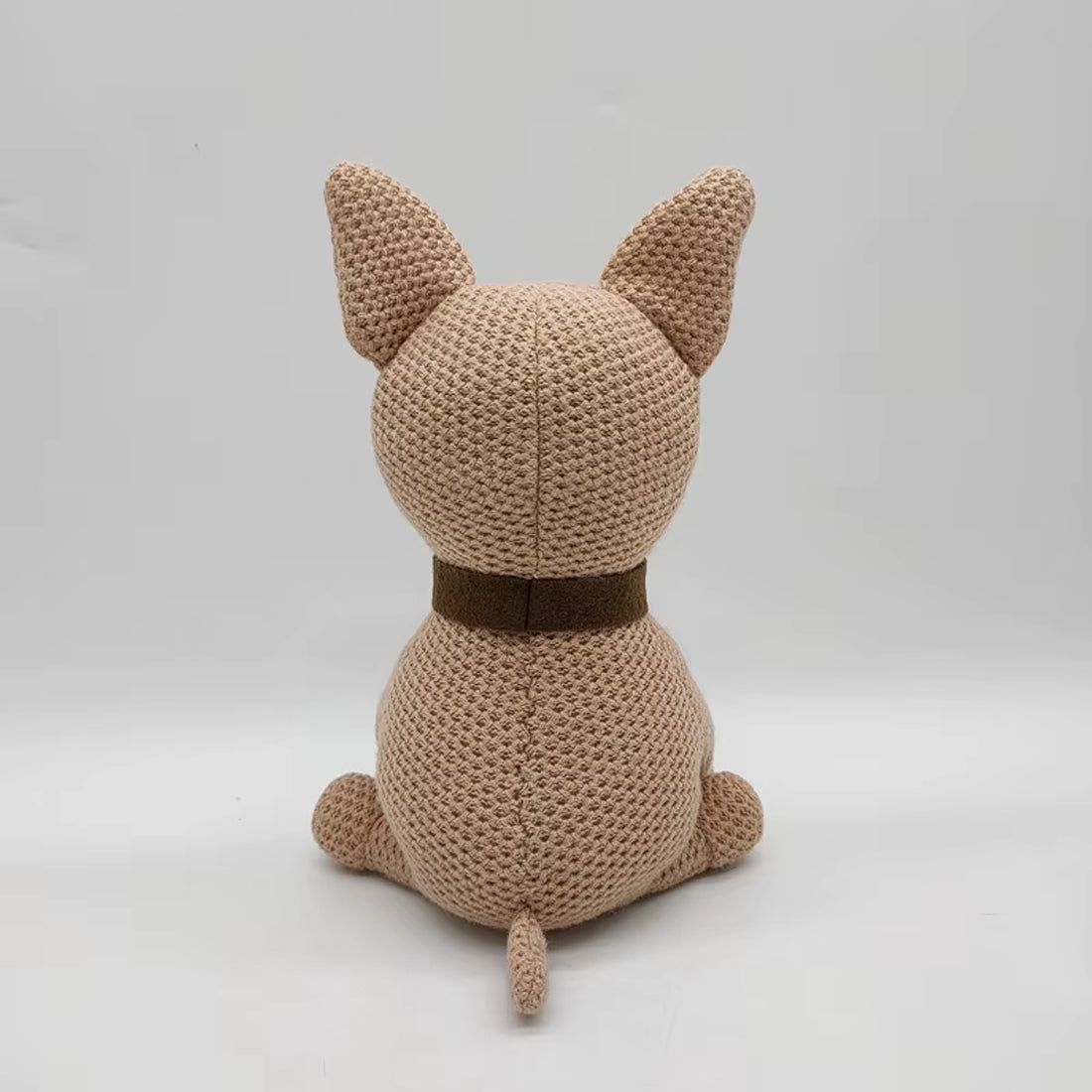 Peluche bouledogue crochet - Doux Compagnon pour une Maison Cozy