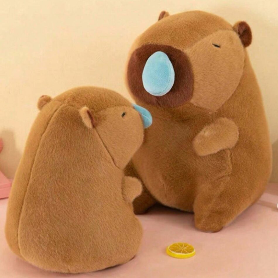 Peluche capybara mignon et réconfortant
