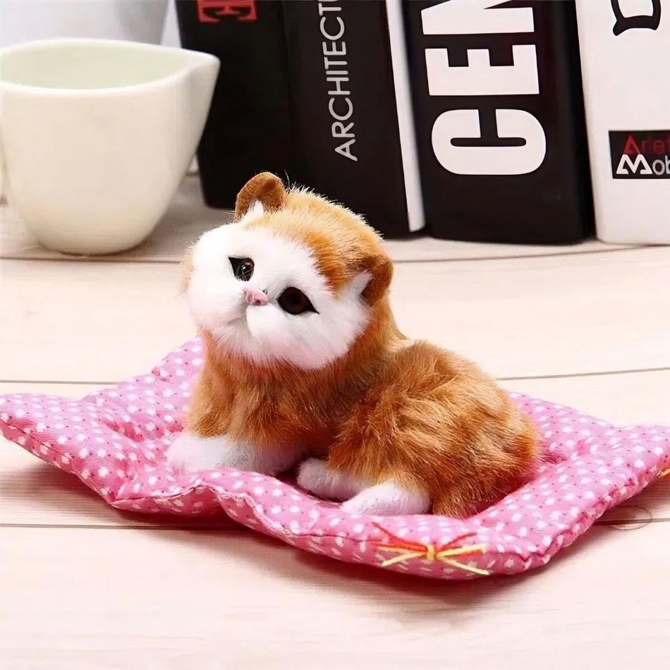 Peluche chat roux adorable pour chambre d'enfant