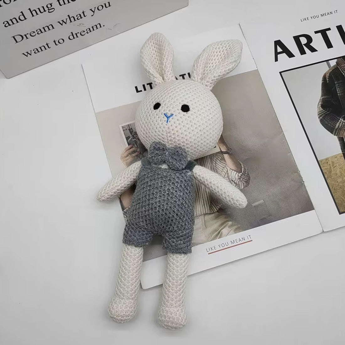 Peluche Crochet Lapin Doux pour Enfant Câlin et Tendre