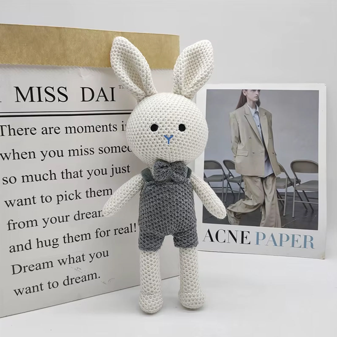 Peluche Crochet Lapin Doux pour Enfant Câlin et Tendre