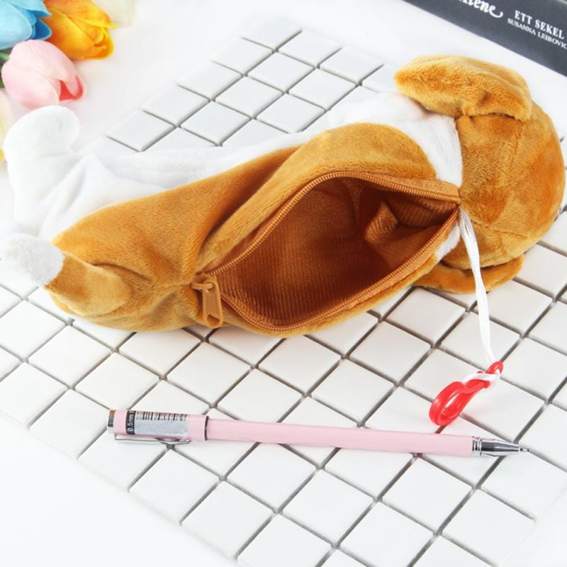 Le chien saucisse - trousse en peluche préféré