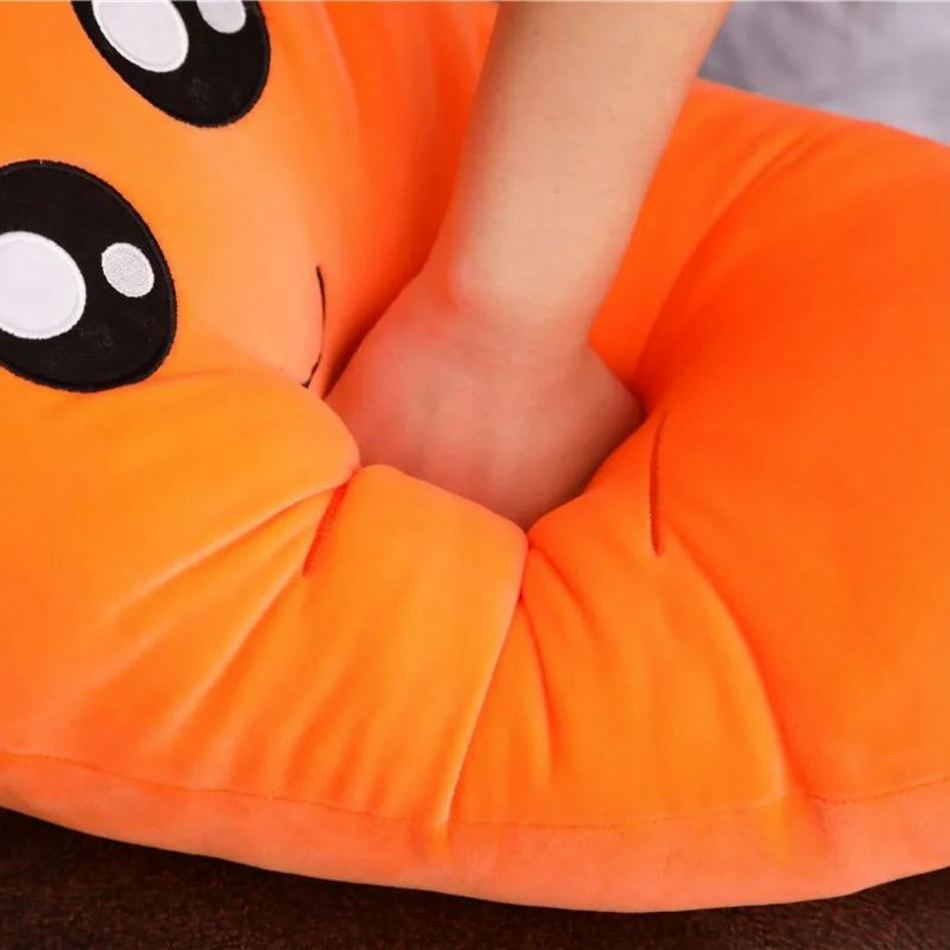 Peluche Carotte Géante Douce Timide - Décoration Parfaite pour ta Chambre