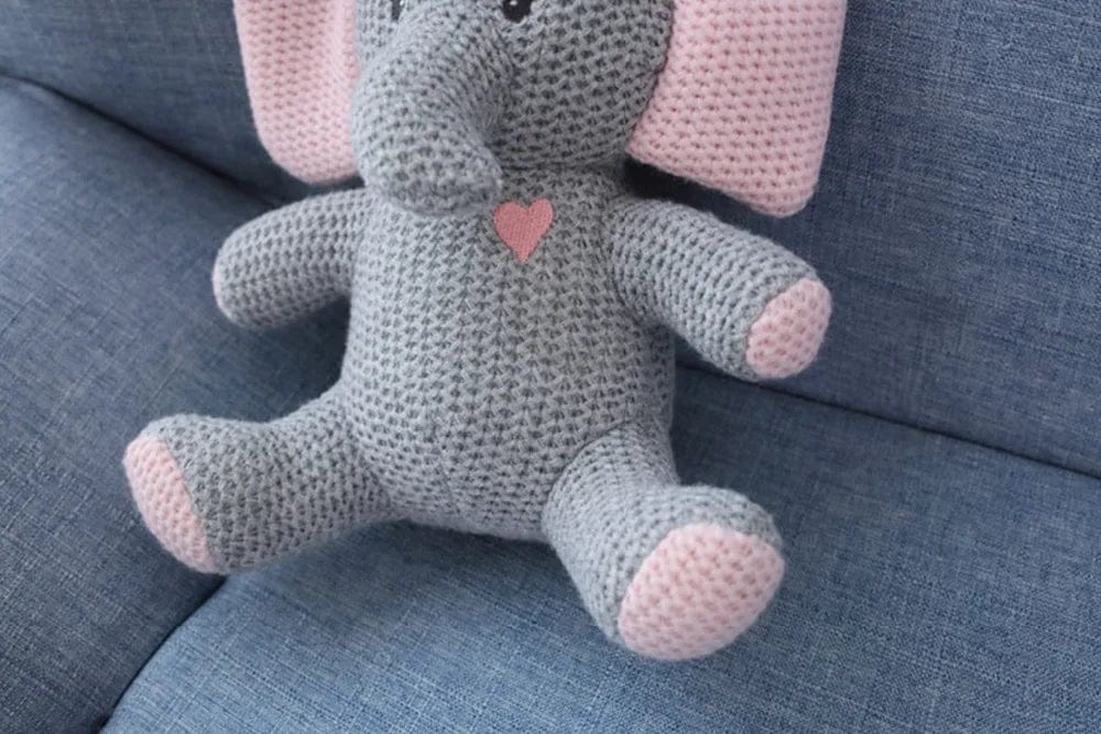 Peluche crochet éléphant gris-rose
