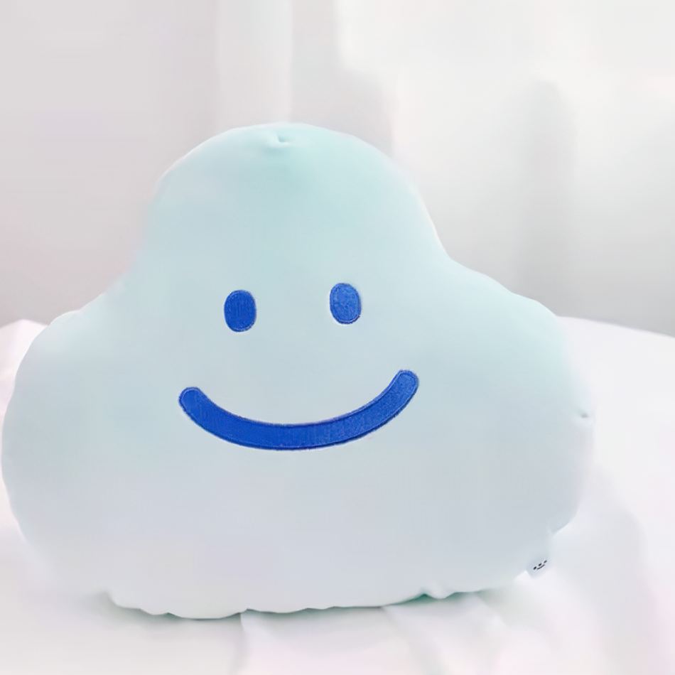 Peluche nuage en peluche douce pour une chambre d'enfant agréable