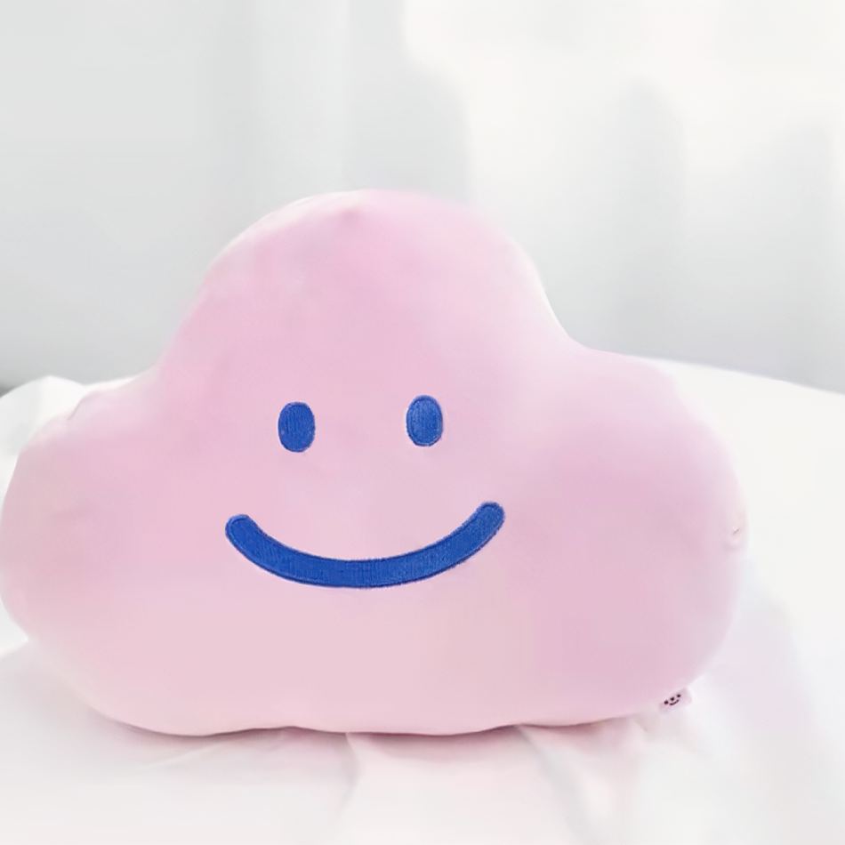Peluche nuage en peluche douce pour une chambre d'enfant agréable