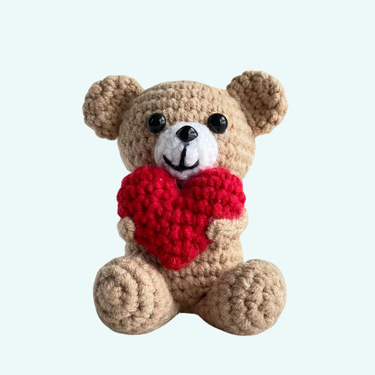 Peluche Ours Crochet Coeur Doux - Cadeau Romantique