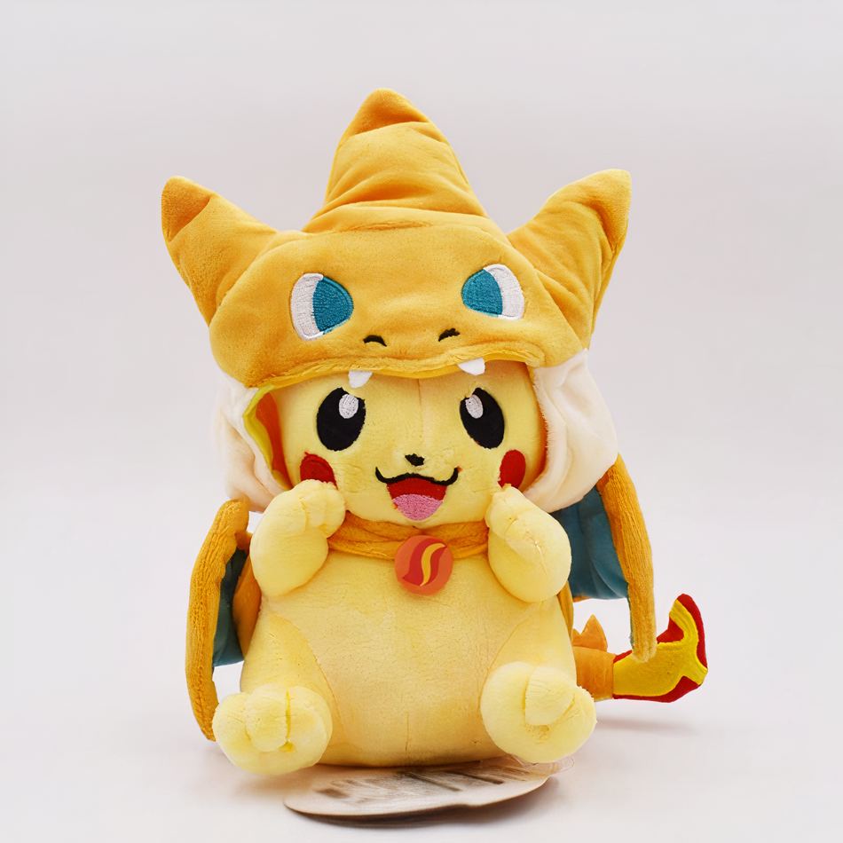Peluche Pikachu en costume de Dracaufeu pour enfant