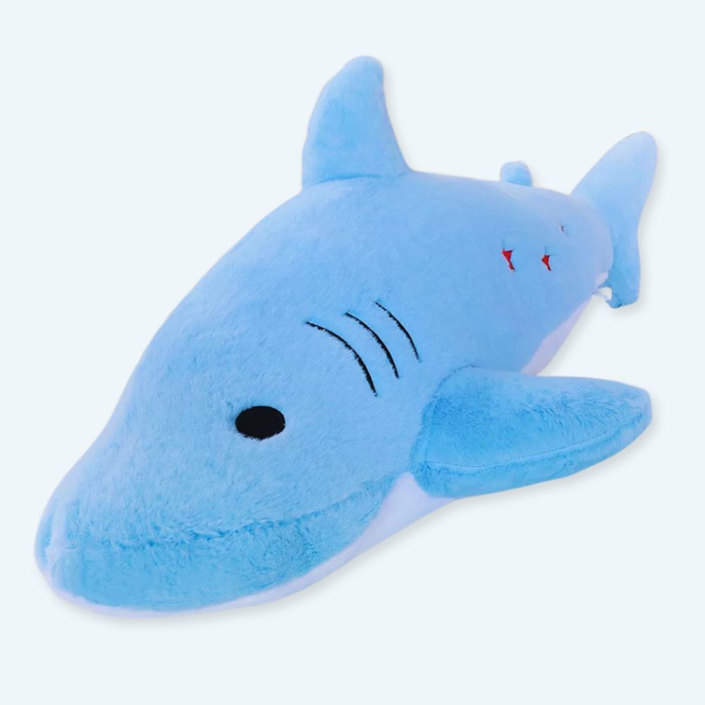 Peluche requin géant, le compagnon doux des petits marins