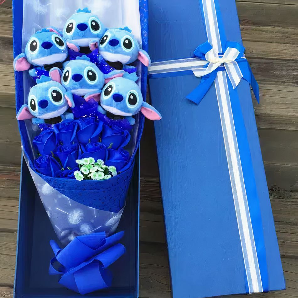 Peluche Stitch Gentleman et la Fleur Romantique: Un Cadeau Doux