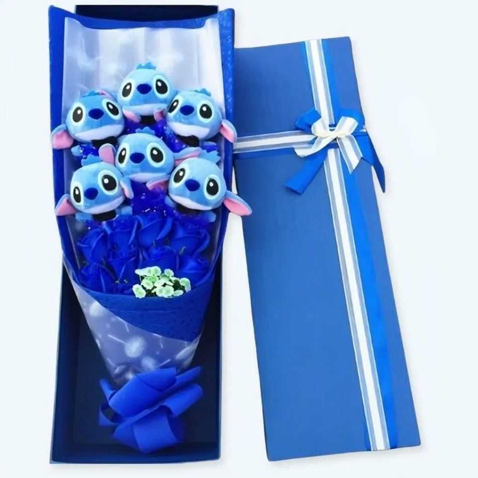 Peluche Stitch Gentleman et la Fleur Romantique: Un Cadeau Doux
